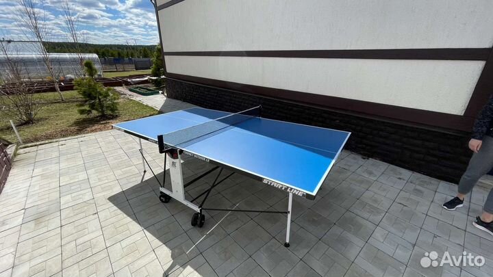 Уличный теннисый стол