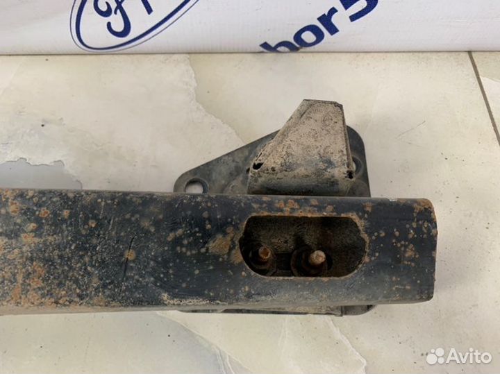 Усилитель бампера задний Nissan X-Trail T31 2.0