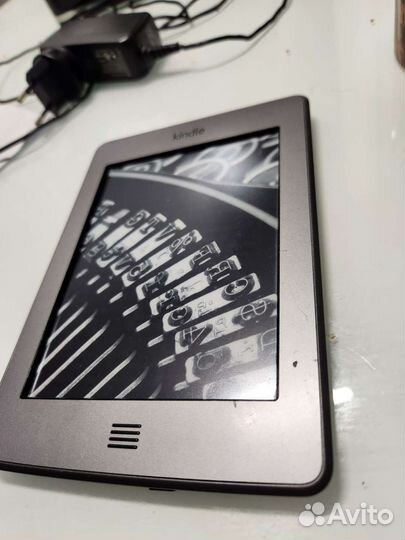 Электронная книга amazon kindle 4 touch (D01200)