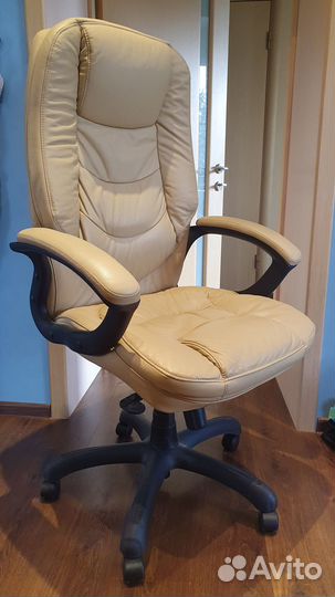 Офисное кожаное кресло Бюрократ T-9970axsn