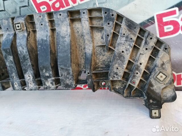 Пыльник бампера передний Toyota RAV4