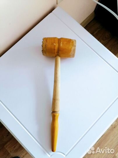 Молоток для отбивания мяса деревянный