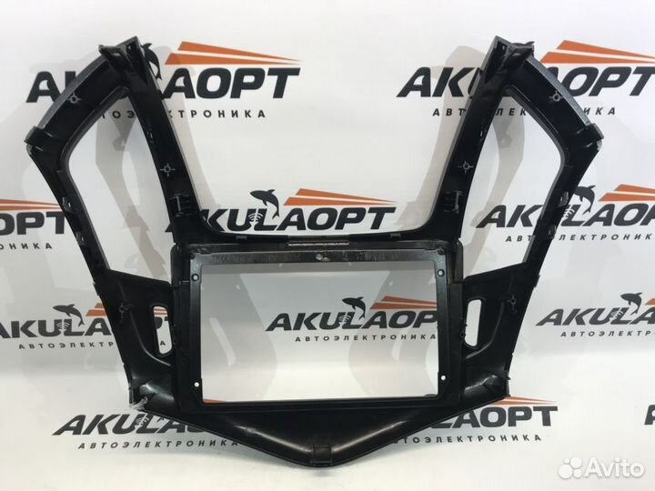 Переходная рамка для Chevrolet Cruze (9 дюймов)