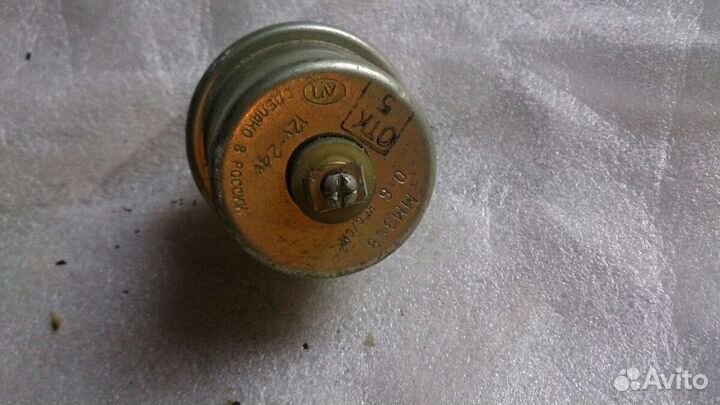 Продам датчик давления масла