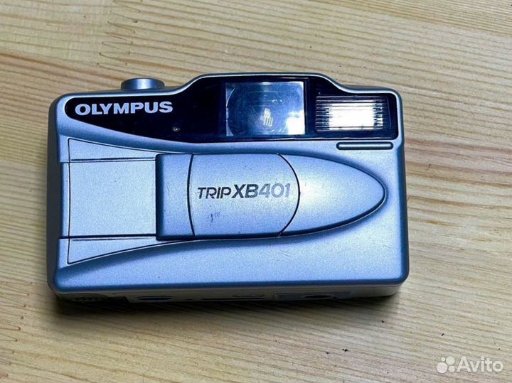 Винтажный пленочный фотоаппарат Olympus trip XB401