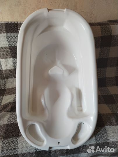 Ванночка для купания новорожденного