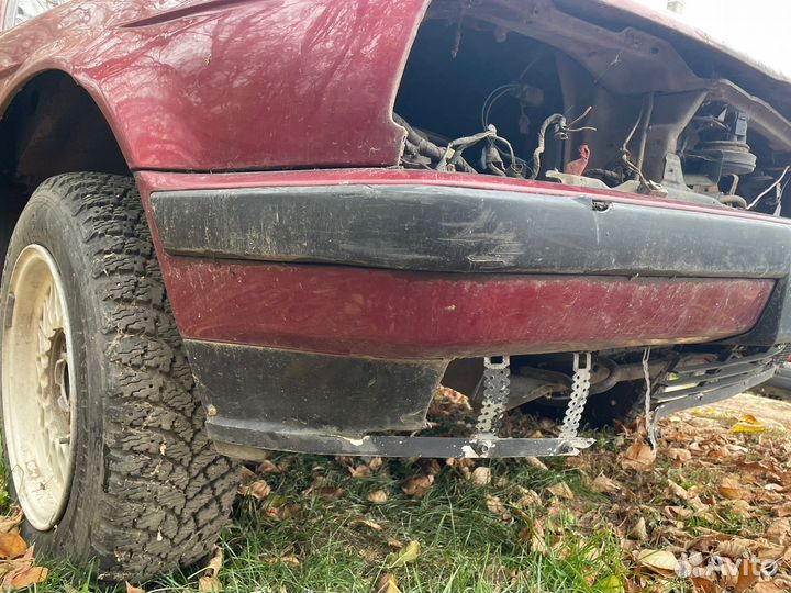 Передний бампер BMW 5 E34