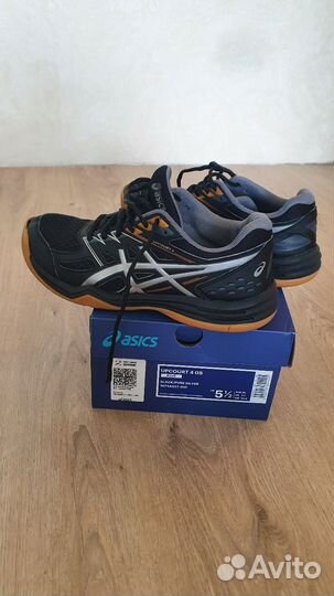Кроссовки asics