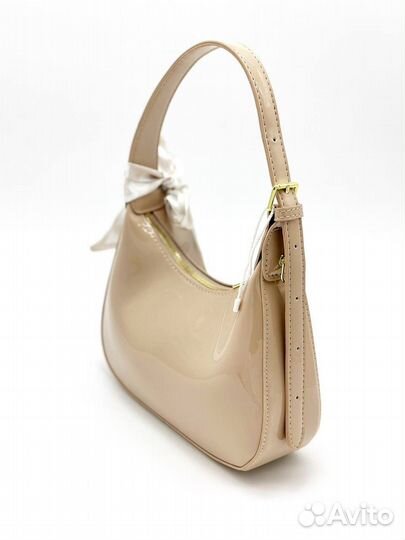 Сумка лаковая