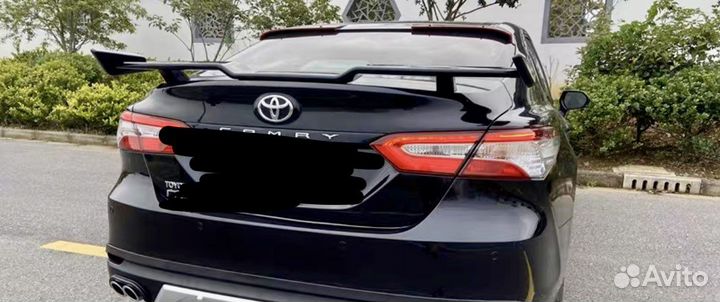 Спойлер багажника тойота камри 70