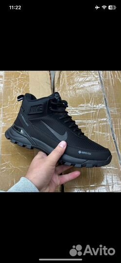 Кроссовки зимние