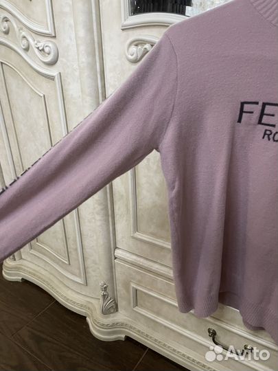 Свитер женский