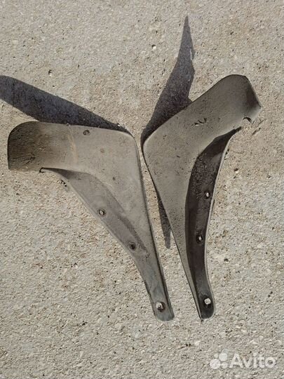 Брызговики передние Мазда 626 GC