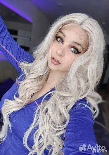 Парик платиновый блонд на сетке