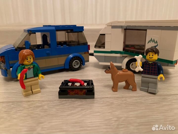 Lego City 60117 «Фургон и дом на колесах»