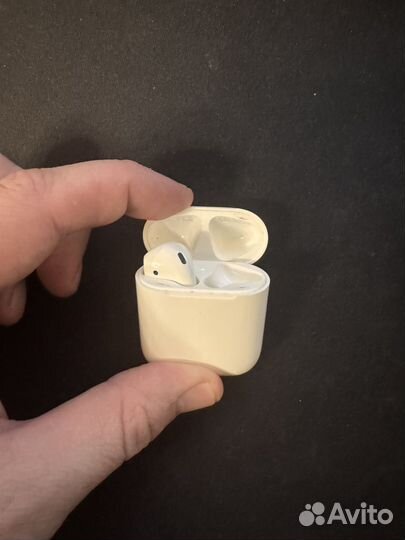 Кейс apple airpods и 1 шаушник