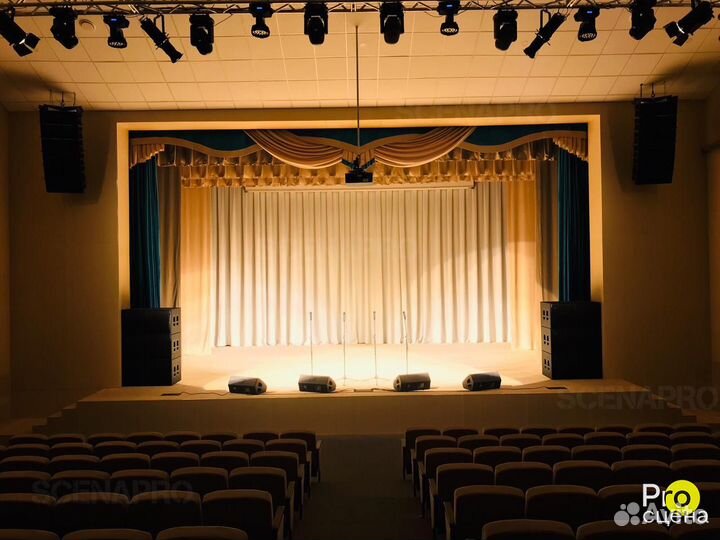 Комплект одежды сцены для театра