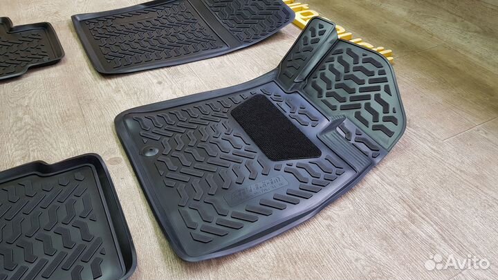 Коврики в салон Nissan March 4 K13 (2010-н.в.) Пр