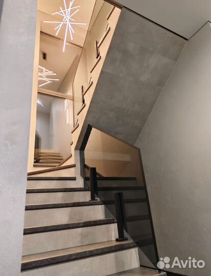 Ограждение для лестницы из стекла