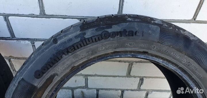 Continental ContiPremiumContact 5 215/55 R17 94W