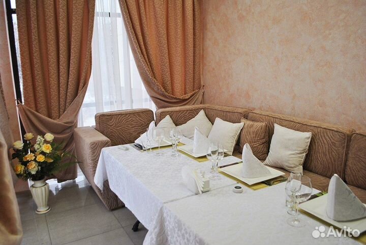 Ресторан, готовый к работе