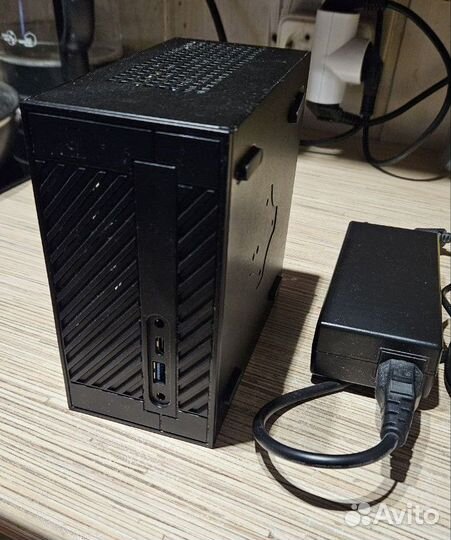 Компьютер ASRock deskmini 110
