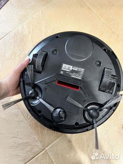Робот пылесос redmond
