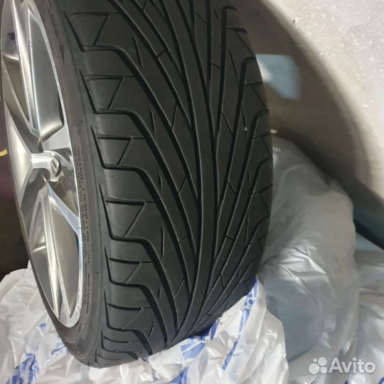 R17 Triangle TR968 215/40, PCD 5x100 DIA 57.1