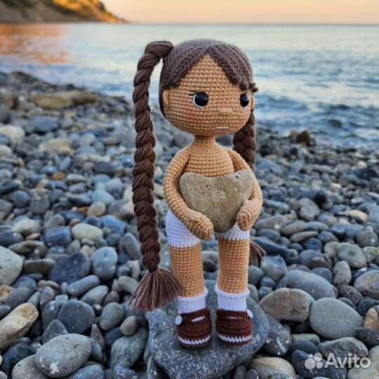 Вязаная кукла ручная работа