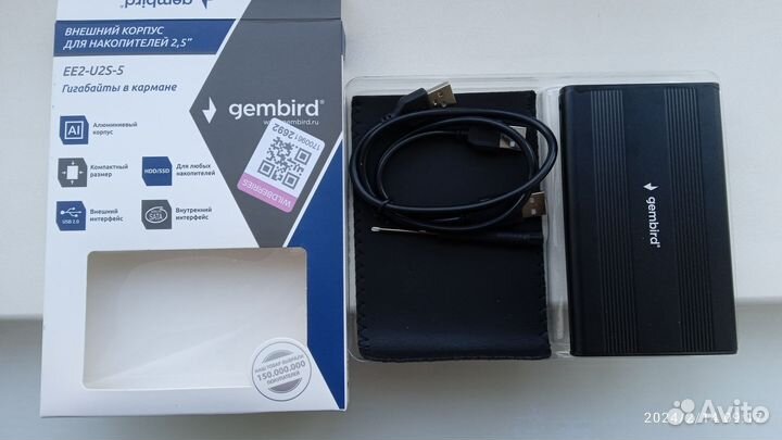 Новый внешний бокс с ssd диском 500гб