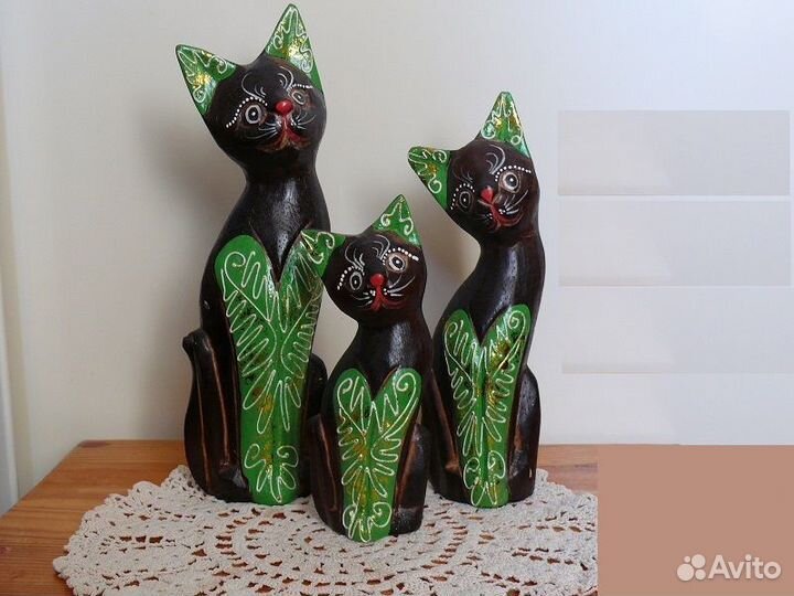 Кошки семья, дерево, роспись