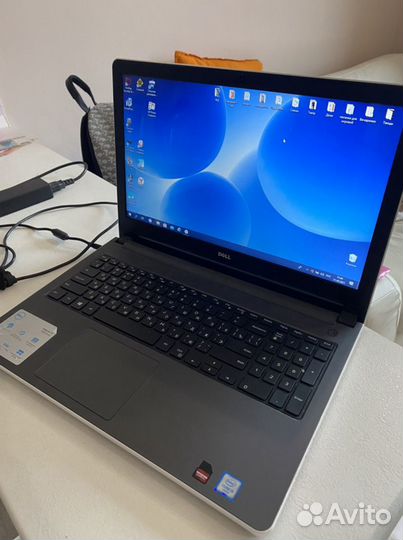 Ноутбук Dell белый