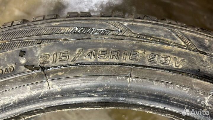 Falken Eurowinter HS01 215/45 R18 93V