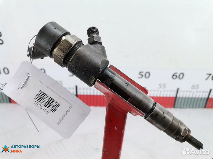 Форсунка Renault Laguna 2 рест. 2006 8200389369