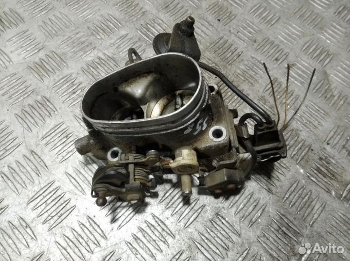 Заслонка дроссельная механическая Audi 80/90 1986