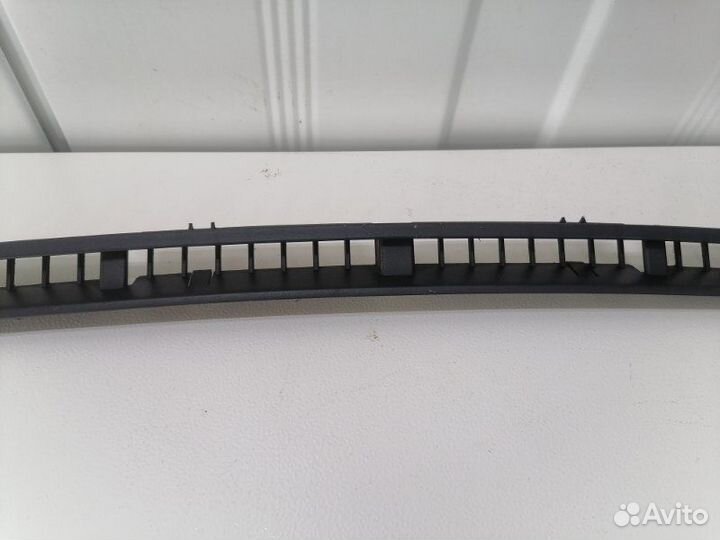 Решетка панели Toyota Corolla E150