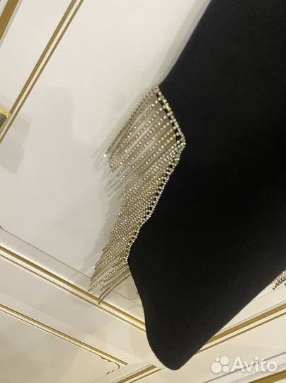 Черное платье