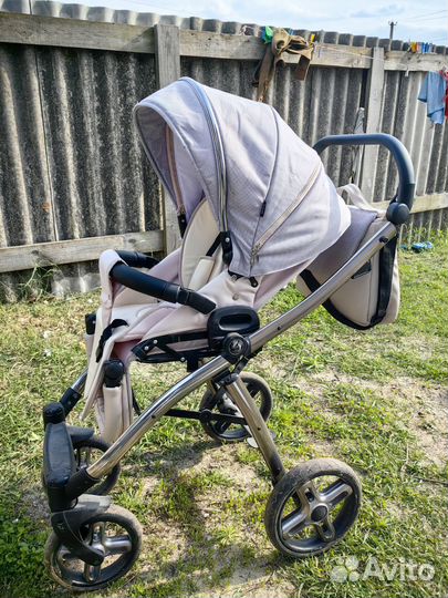 Коляска 3 в 1 nuovita