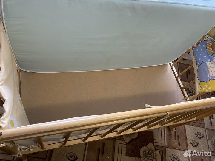 Детская кроватка