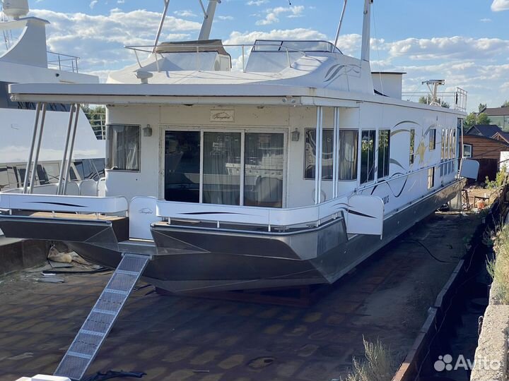 Корабль thoroughbred