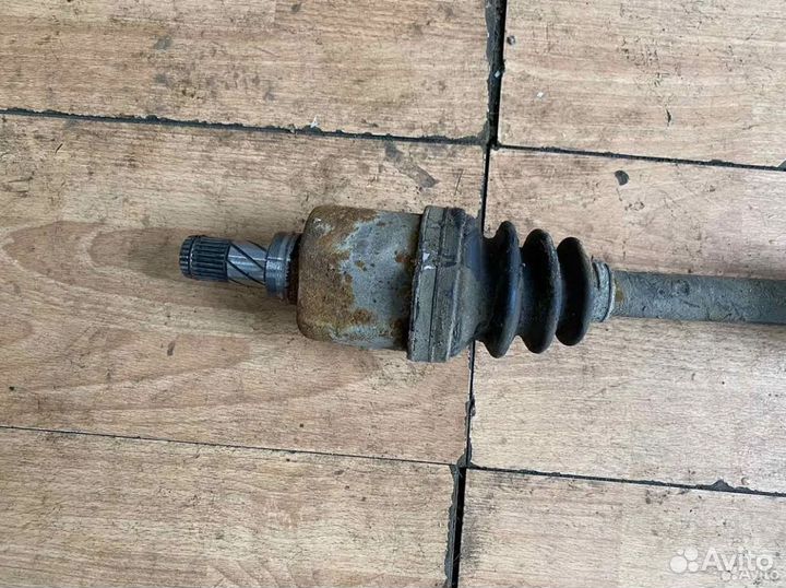 Привод передний правый Nissan Almera Classic МКПП