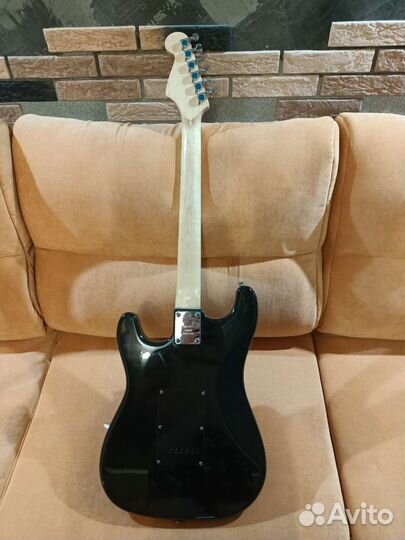 Электро гитара фендер стратокастер