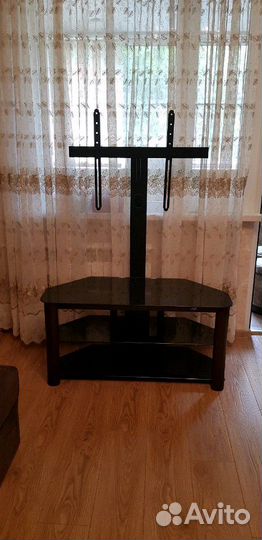 Стеклянная тумба