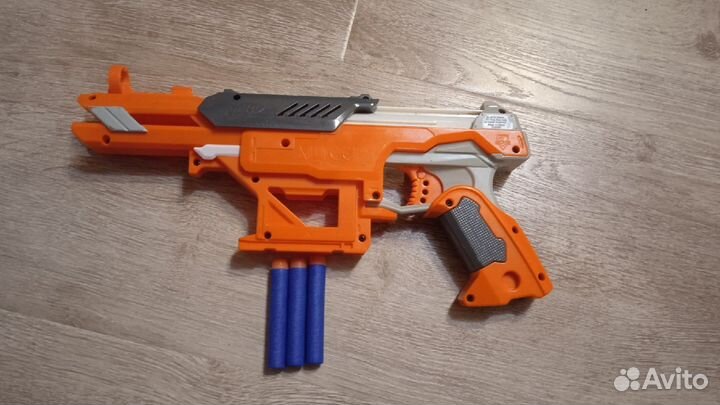 Продаю игрушечные бластеры nerf и xshot