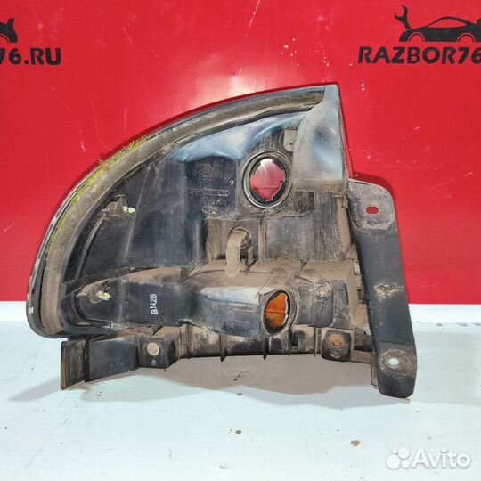 Фонарь задний правый Mazda 626 GE лифтбек