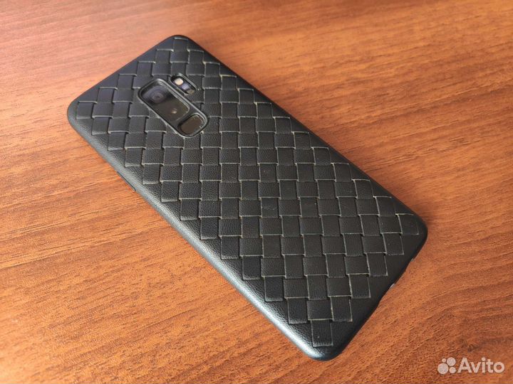 Телефон Samsung Galaxy s9 plus
