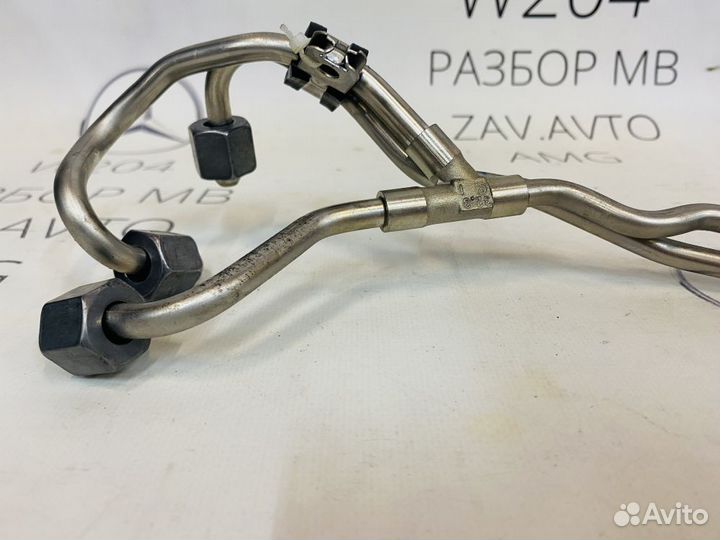 Топливная трубка левая правая M276 Mercedes-Benz