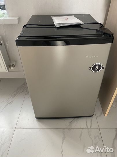 Холодильник маленький. Мини холодильник