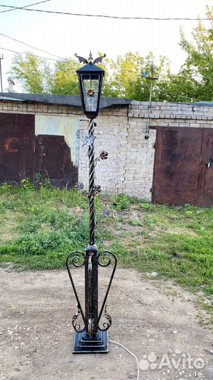 Фонарь уличный садовый