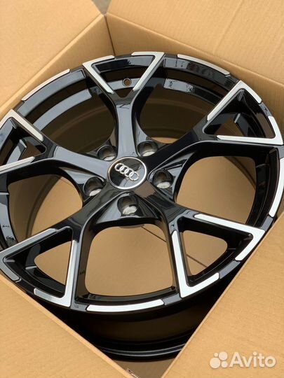 Диски для на Ауди Audi Q5 R18